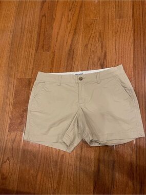 Old Navy Women's Tan Khaki Chino Shorts Size 6